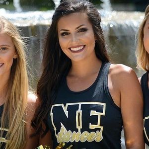 Meet your Posher, Halle